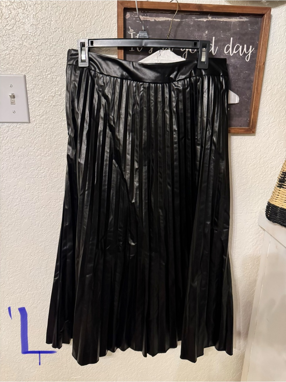 Pleated Faux Leather Midi Skirt - Black